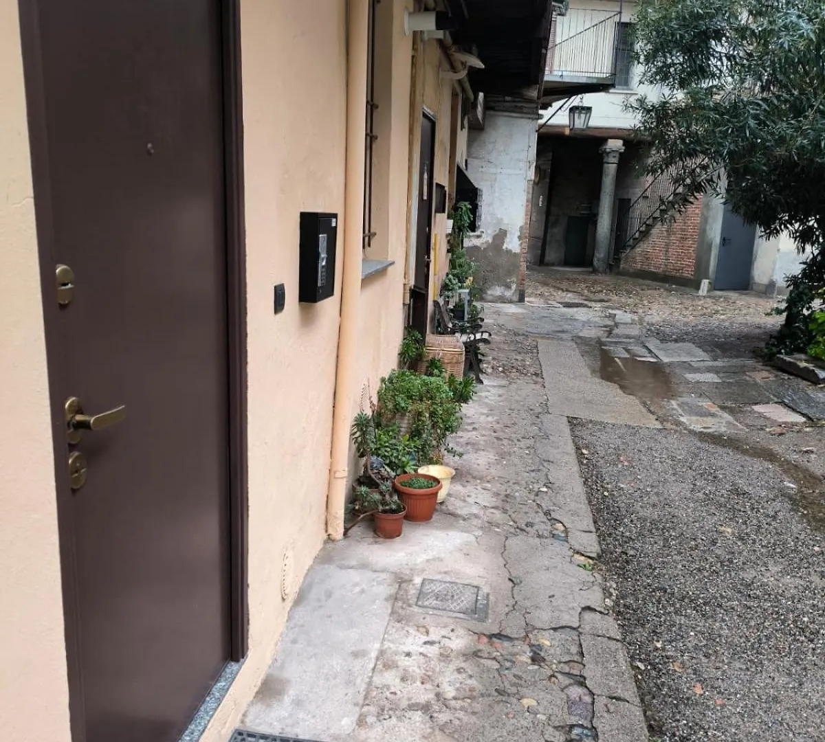 Pm 410 Via Delle Forze Armate Guest House 밀라노